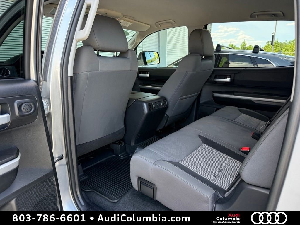Used 2017 Silver Toyota SR5 image 20