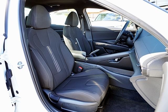 Certified Used 2026 White Hyundai SEL Sport image 11