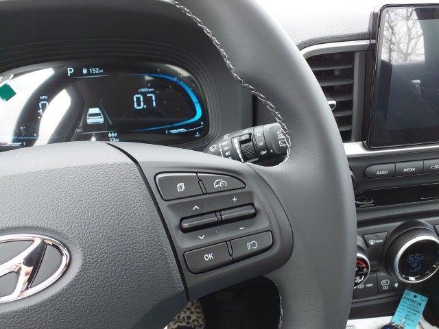 New 2026 Onyx Black Hyundai SEL image 22