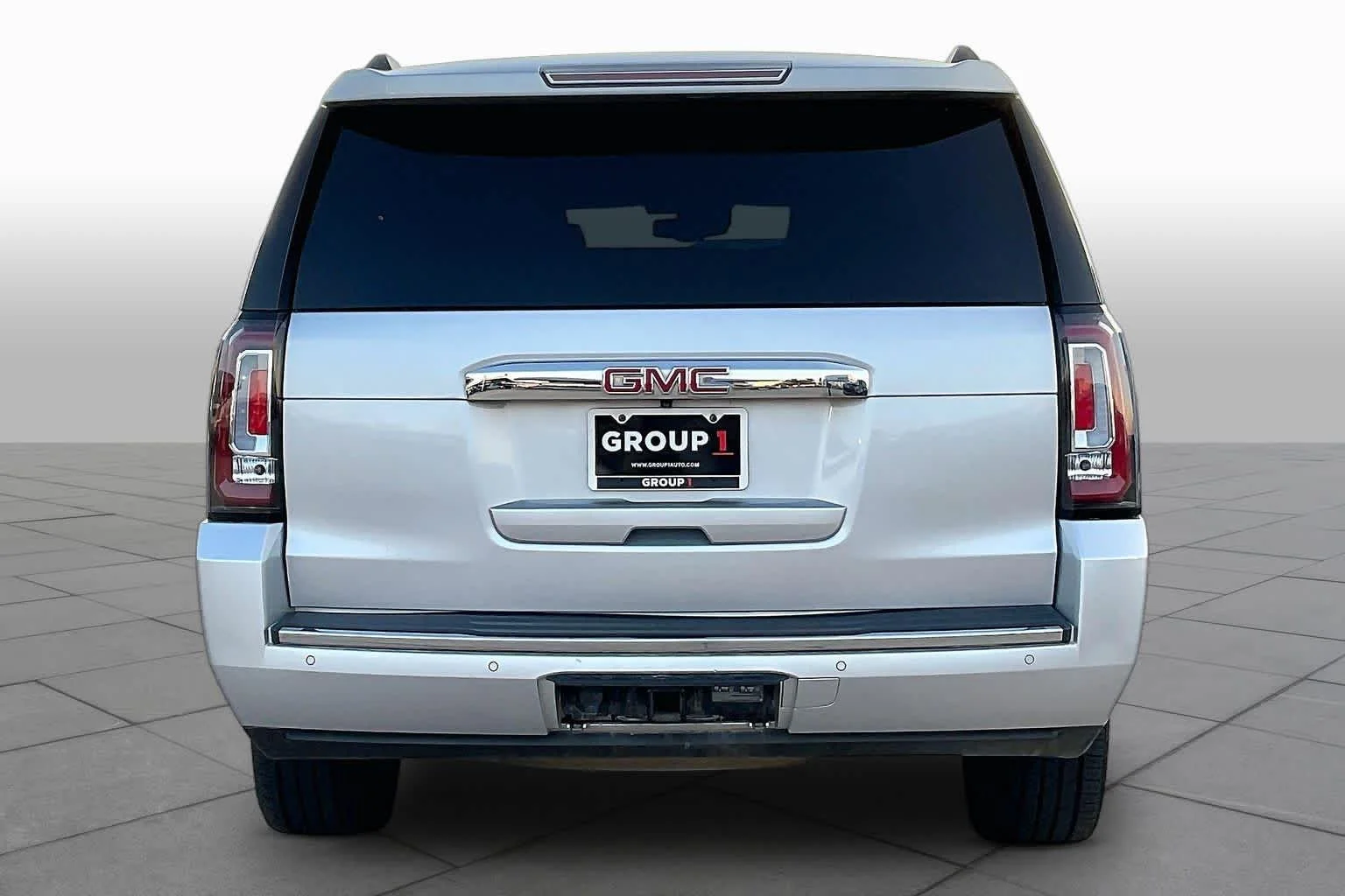 Used 2015 QUICKSILVER METALLIC GMC Denali image 3