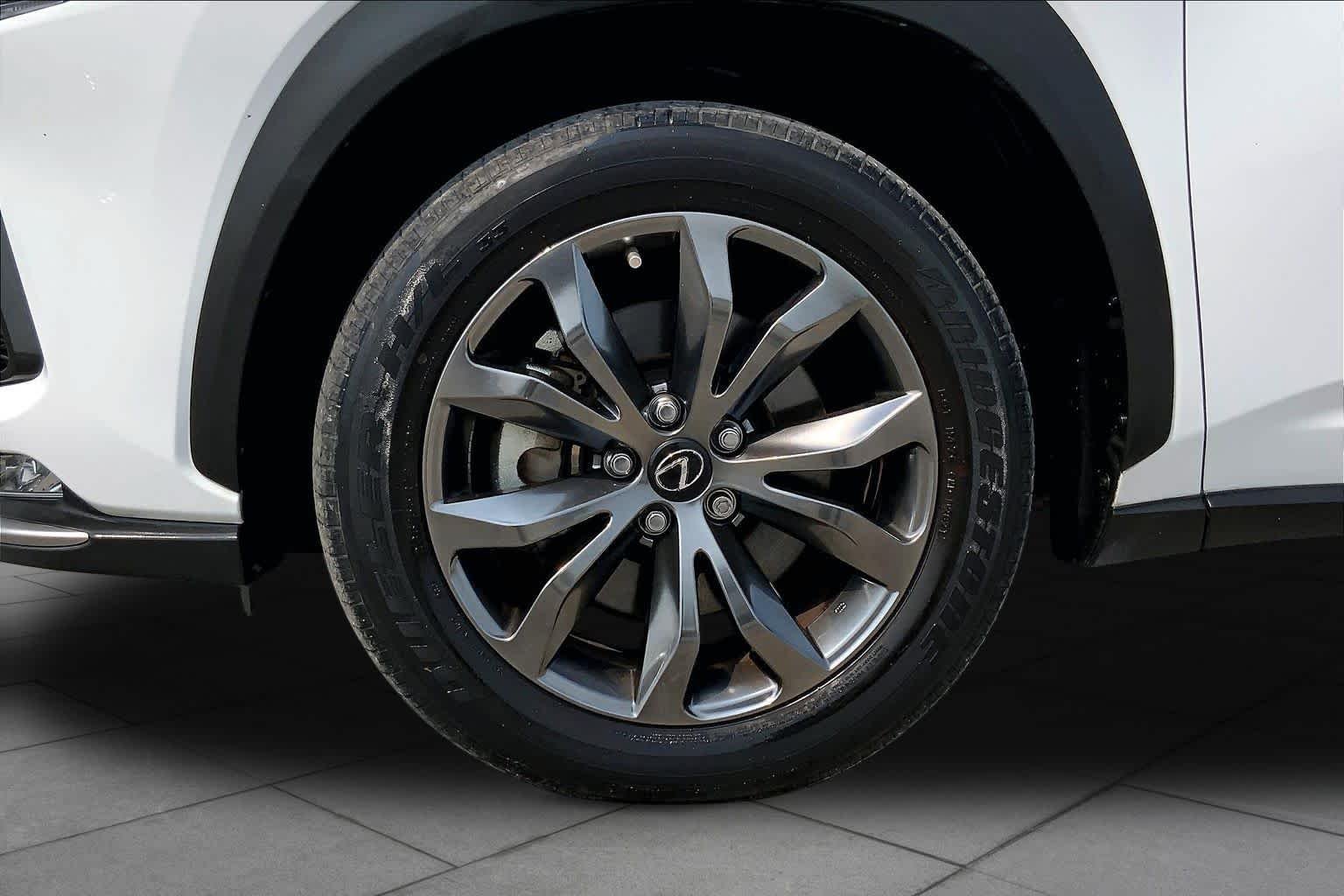 Used 2021 Ultra White Lexus F SPORT image 11