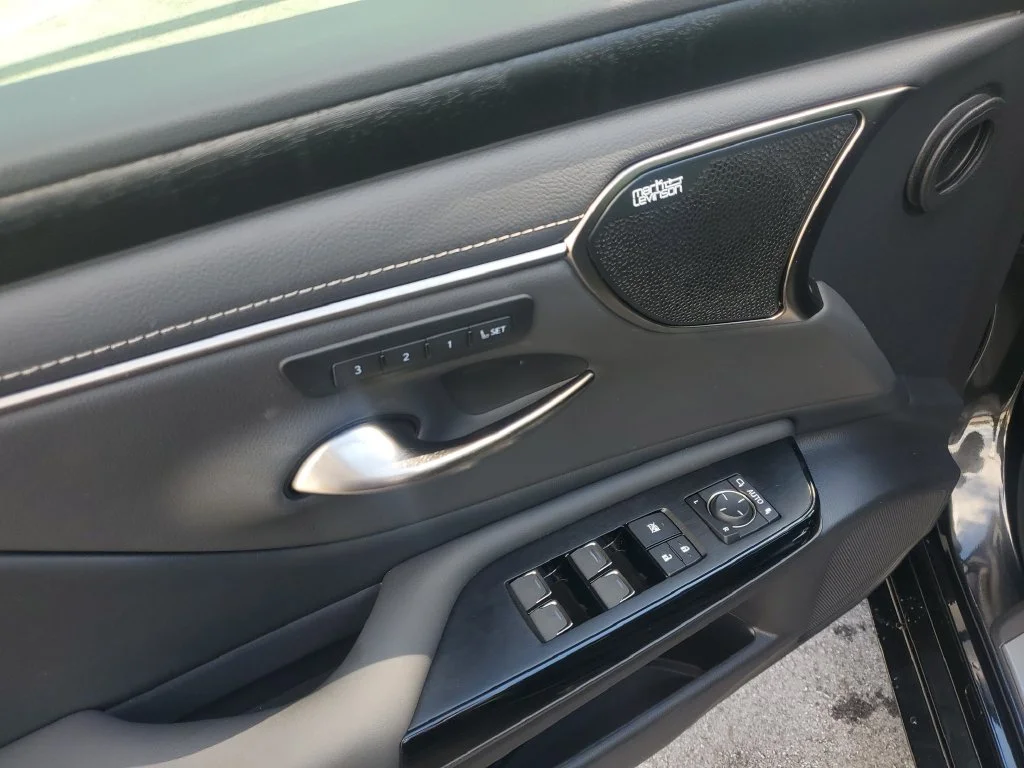 Used 2025 Black Lexus 350 image 11