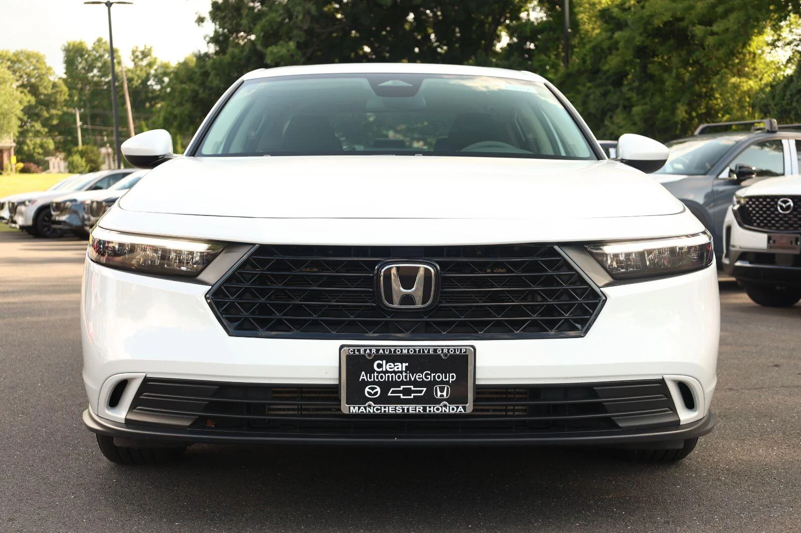 Used 2024 Platinum White Pearl Honda EX image 2