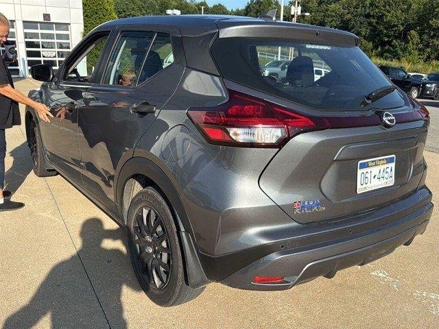 Used 2025 Gun Metallic Nissan S image 8