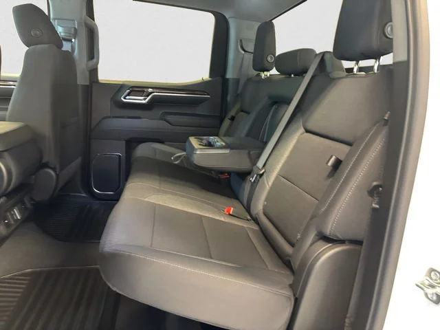New 2026 White GMC Elevation image 14