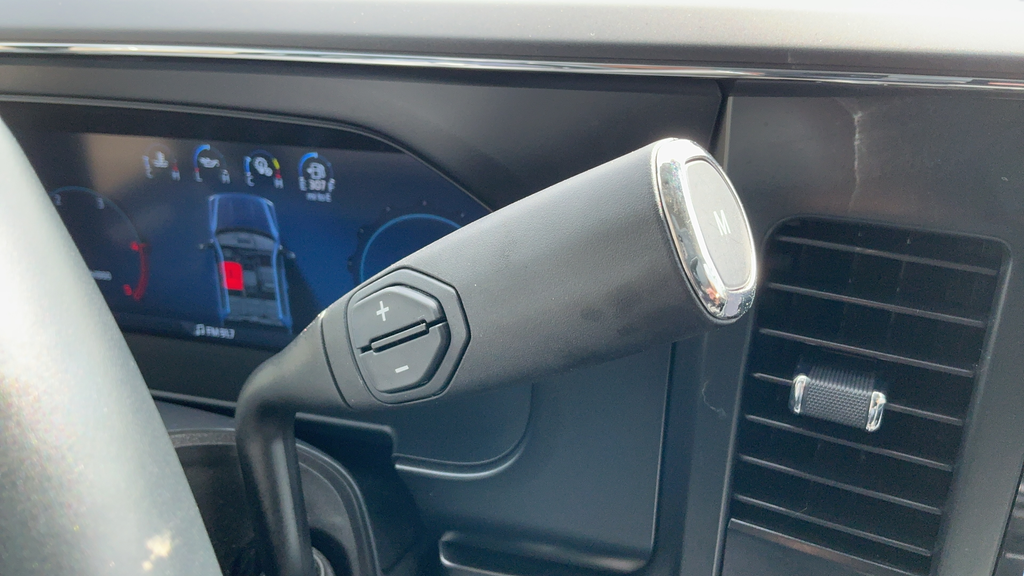 Used 2024 Silver Ford Lariat image 24