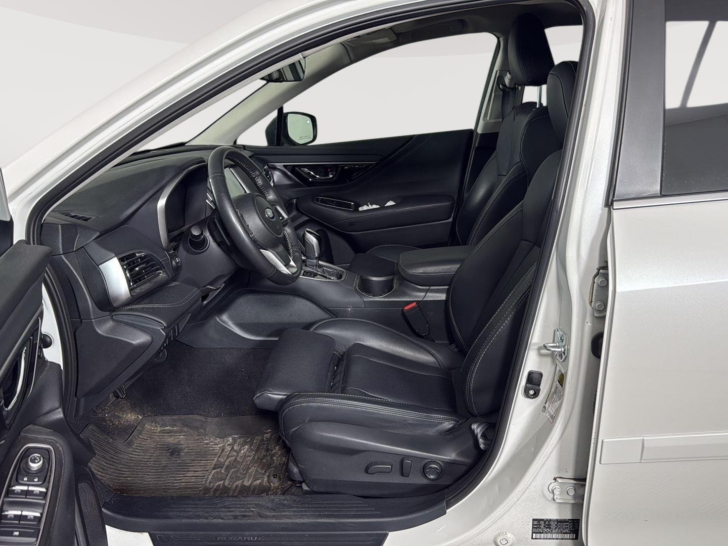 Certified Used 2024 Crystal White Pearl Subaru Limited image 4