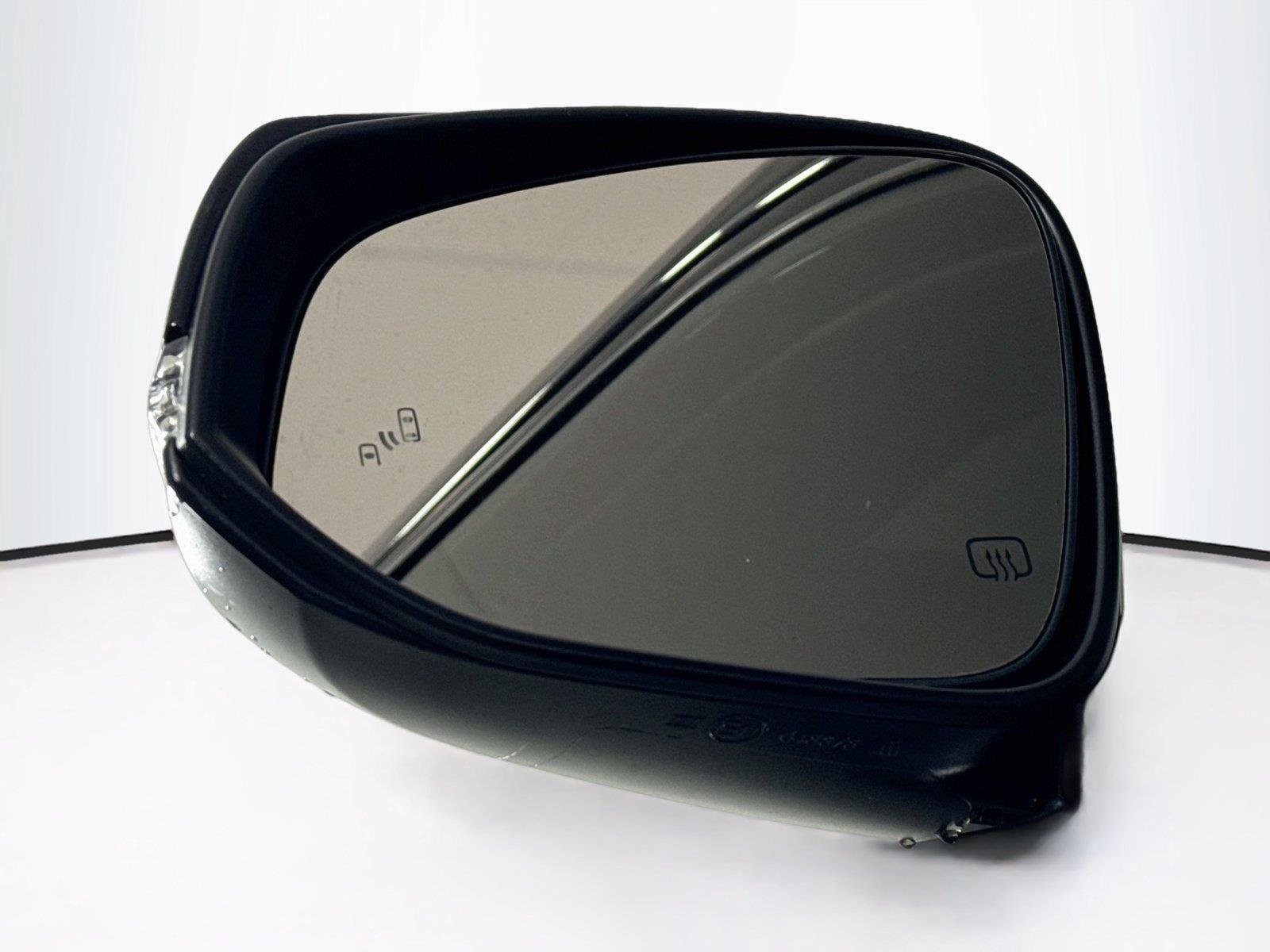 Used 2022 Midnight Black Metallic Toyota XSE image 5