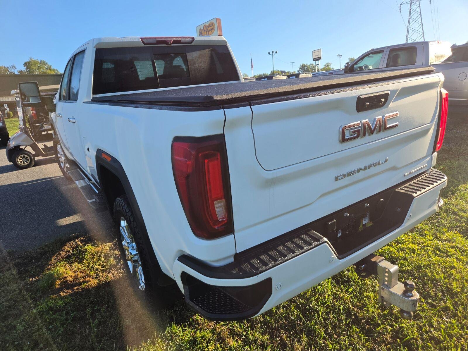 Used 2022 SUMMIT WHITE GMC Denali image 10