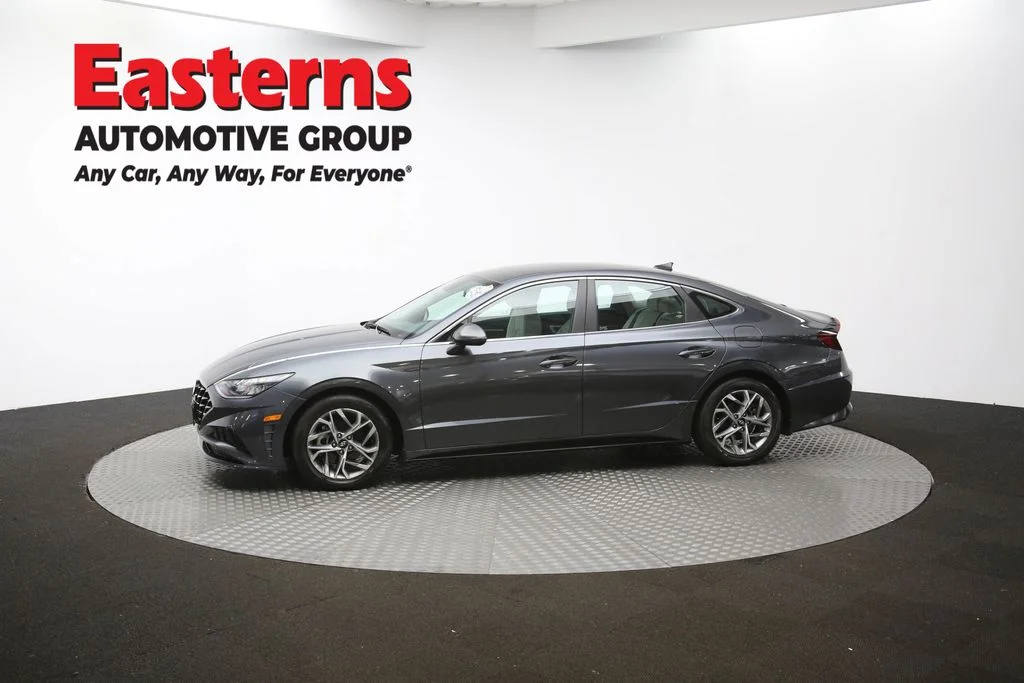 Used 2023 Gray Hyundai SEL image 56