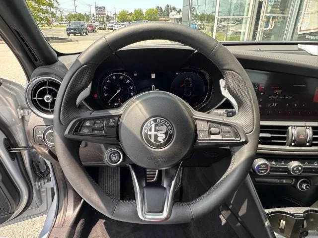 Used 2025 Moonlight Gray Metallic Alfa Romeo Base image 10