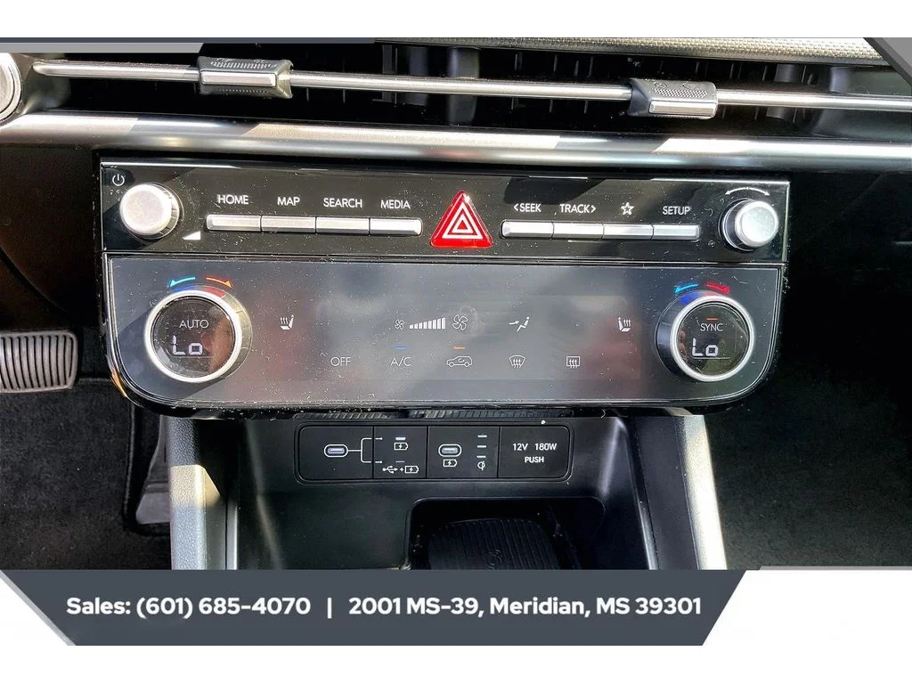 Used 2025 SERENITY WHITE PEARL Hyundai SEL Convenience image 22