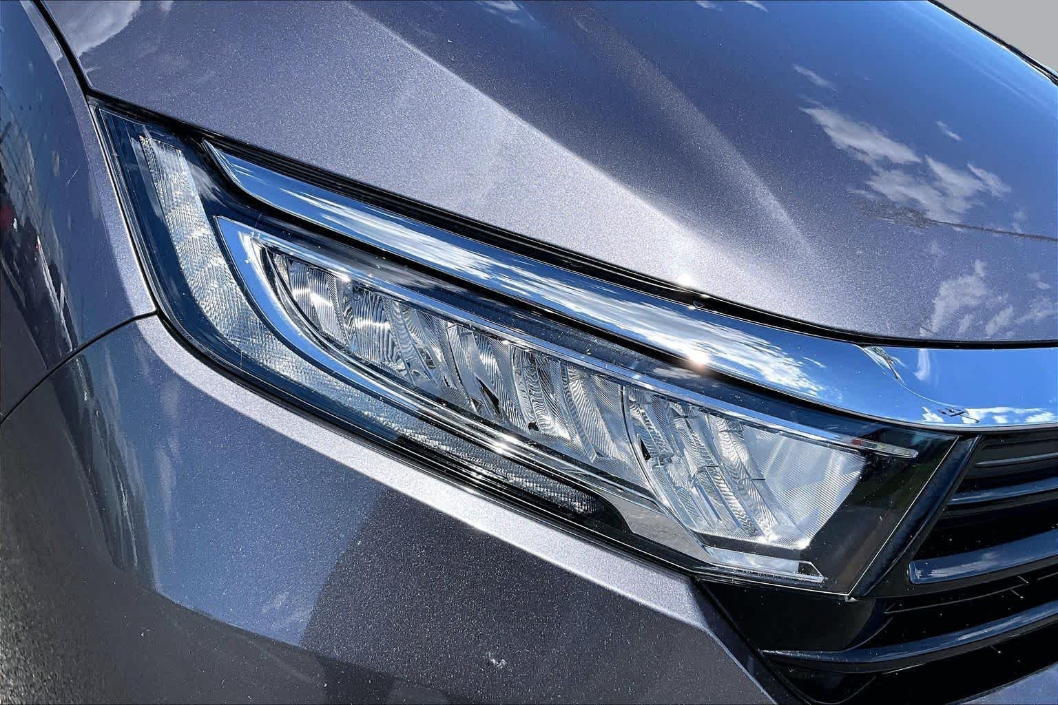 Used 2024 Modern Steel Metallic Honda EX image 28