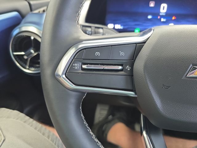 Used 2025 White Chevrolet LT image 19