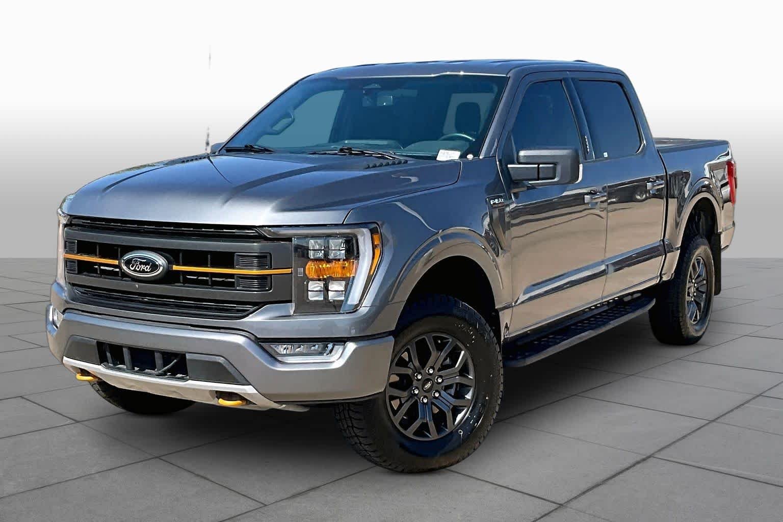 Used 2023 Carbonized Gray Metallic Ford Tremor image 2