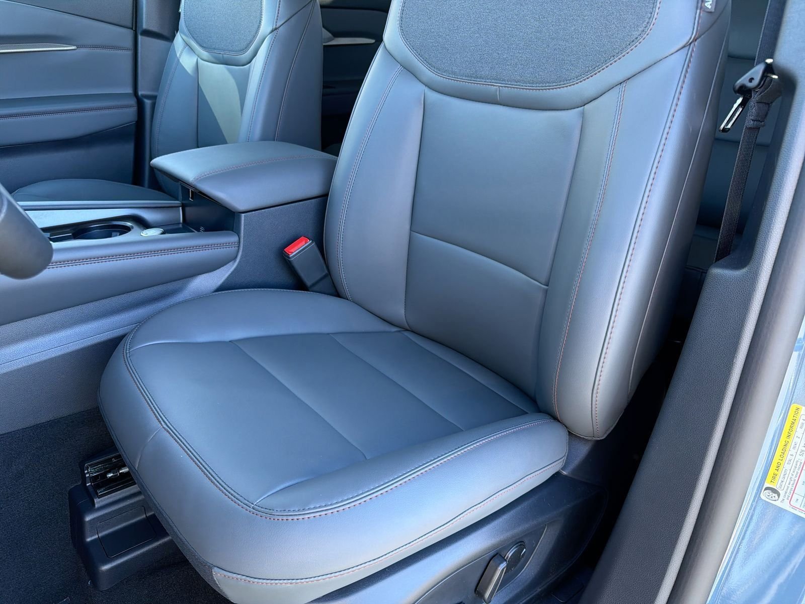 New 2026 Vapor Blue Metallic Ford Active image 17