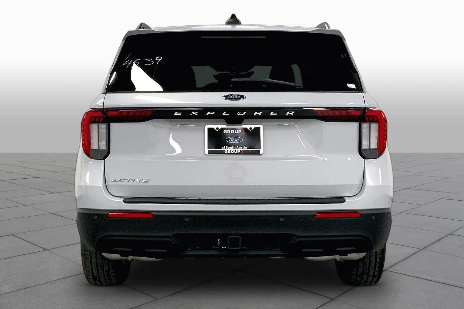 New 2026 Space White Metallic Ford Active image 4
