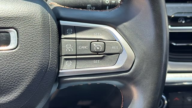 Used 2022 Silver Jeep Limited image 26