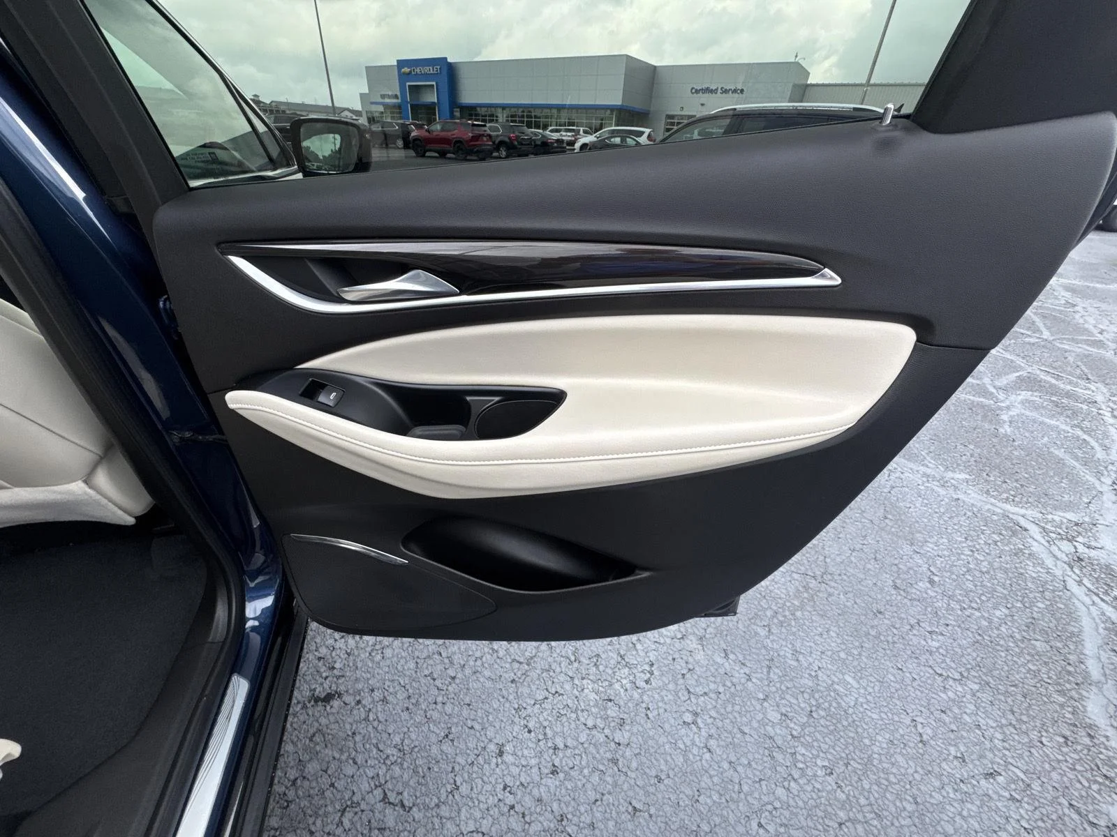 Used 2023 Emperor Blue Metallic Buick Essence image 14