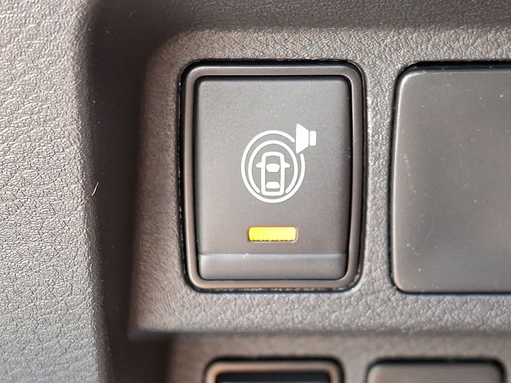 New 2026 Boulder Gray Pearl Nissan Crew Cab PRO-4X® image 18