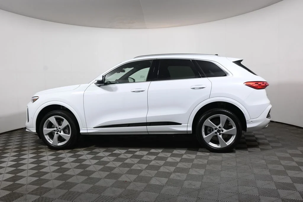 New 2026 White Audi Premium Plus image 2