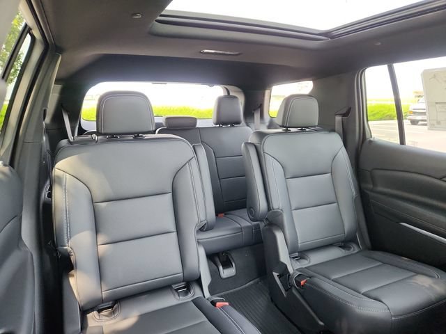 2027 Chevrolet Traverse LT - Photo 17