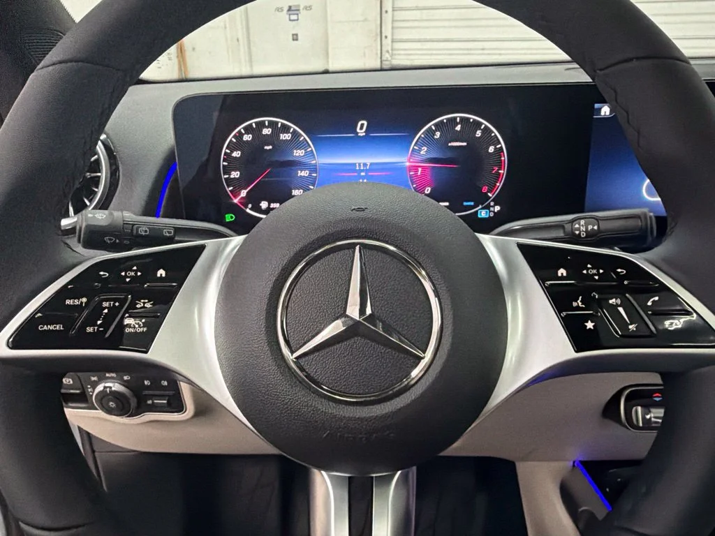 New 2026 Silver Mercedes-Benz GLB 250 image 15