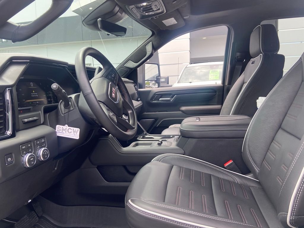 Used 2026 White GMC AT4X image 8