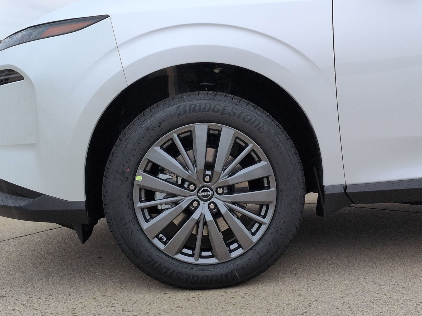 New 2026 Everest White Pearl TriCoat Nissan SL image 11