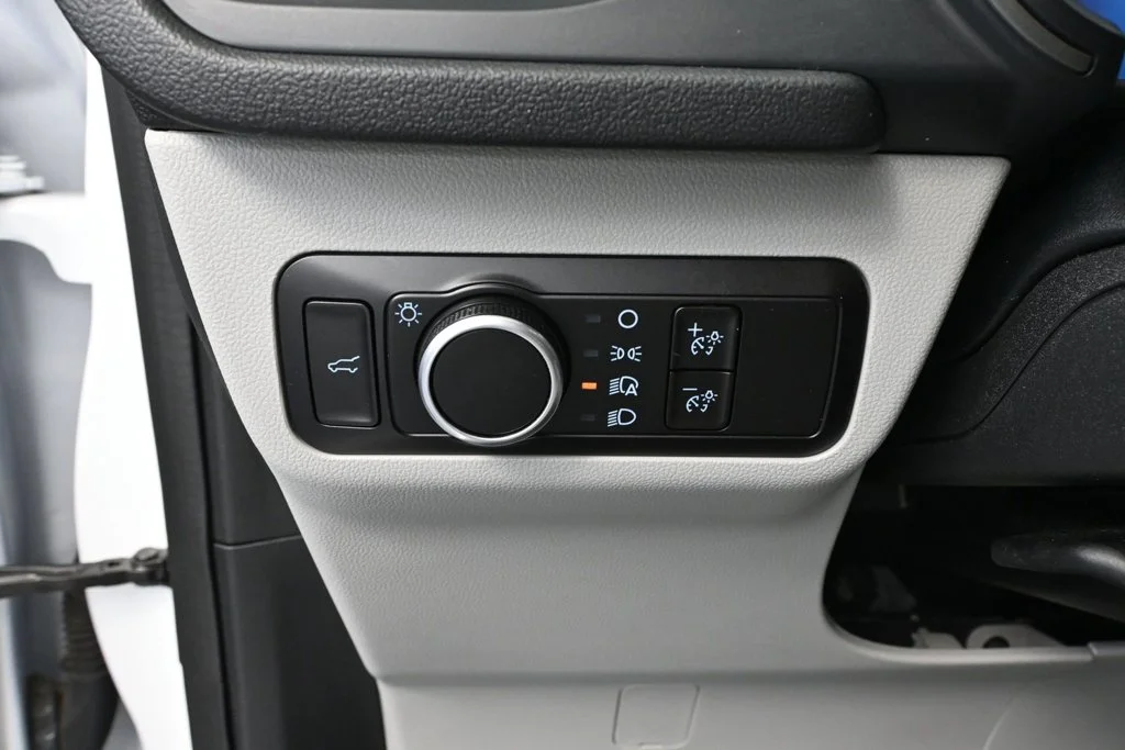 Used 2023 White Ford Active image 24
