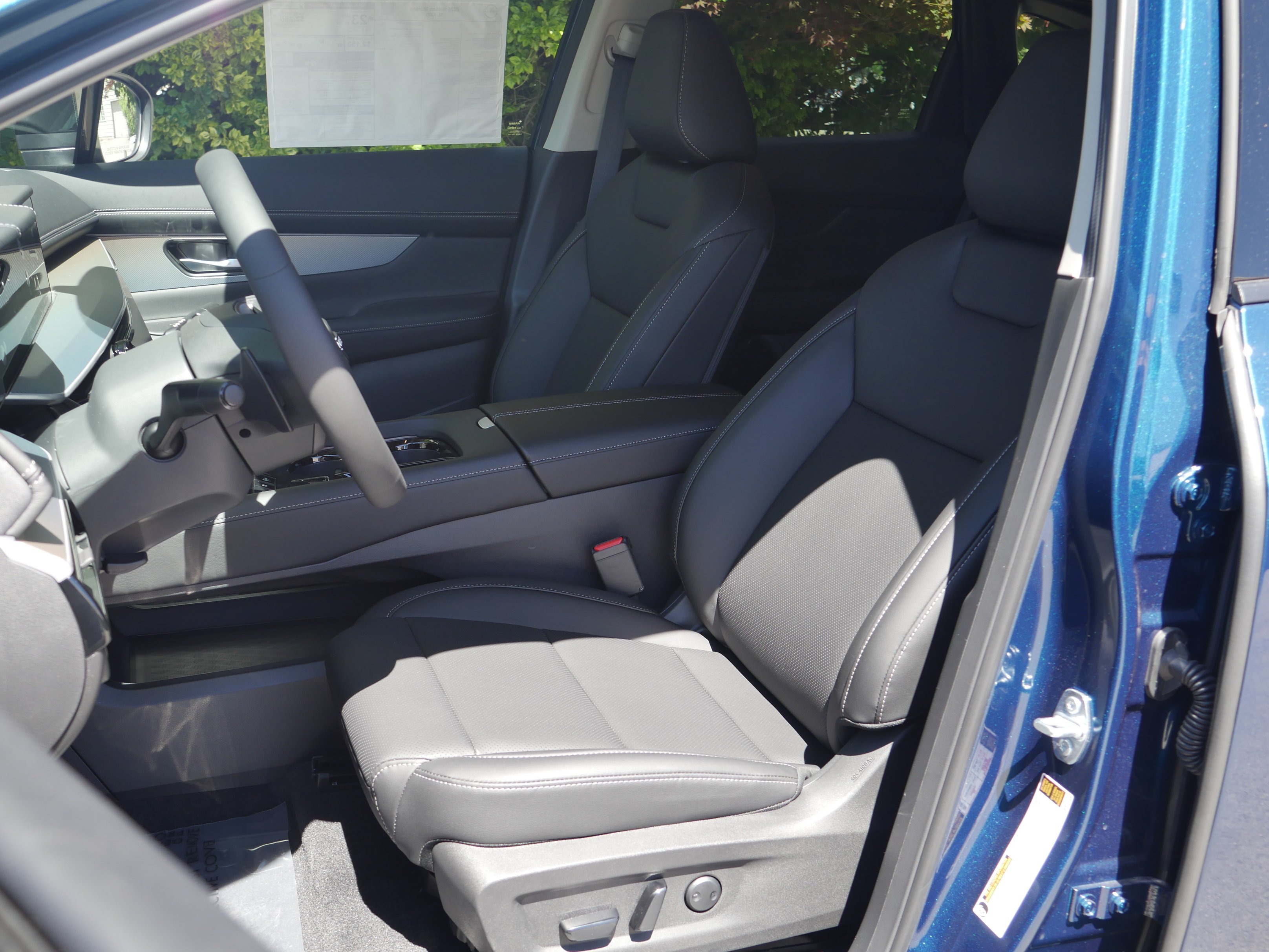 New 2026 Aurora Blue Pearl Metallic Nissan SL image 32