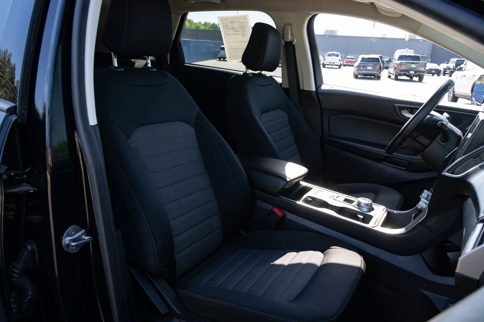 Used 2023 Black Ford SE image 22