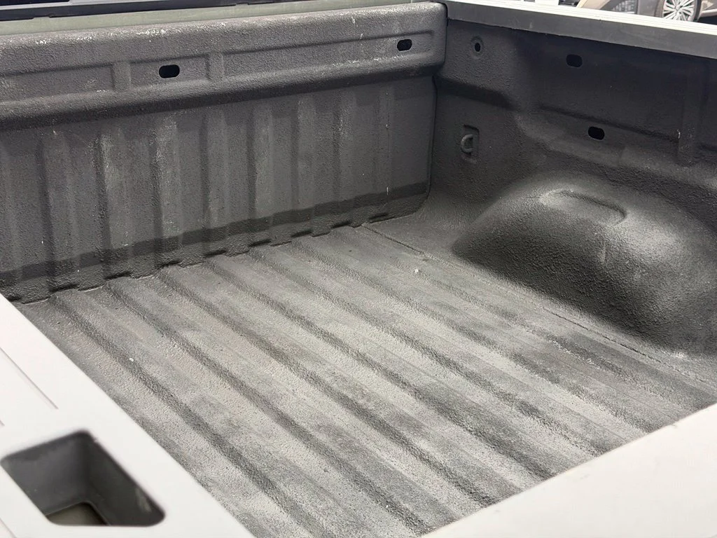 Used 2018 Green Chevrolet LT image 9