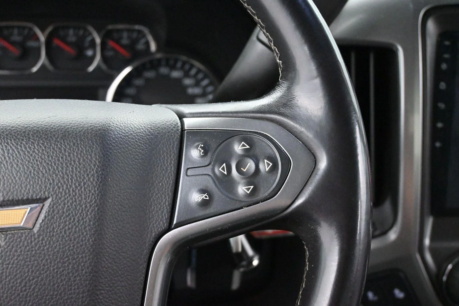 Used 2014 Victory Red Chevrolet LT image 18