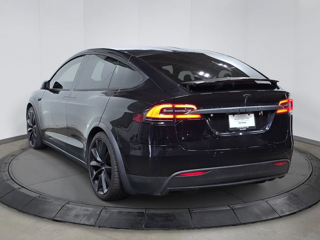 Used 2018  Tesla 75D image 3