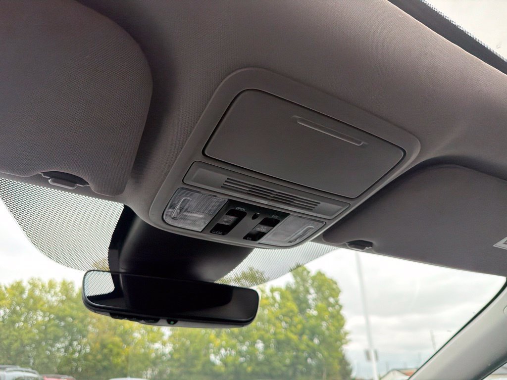 2024 Honda Odyssey EX-L - Photo 14