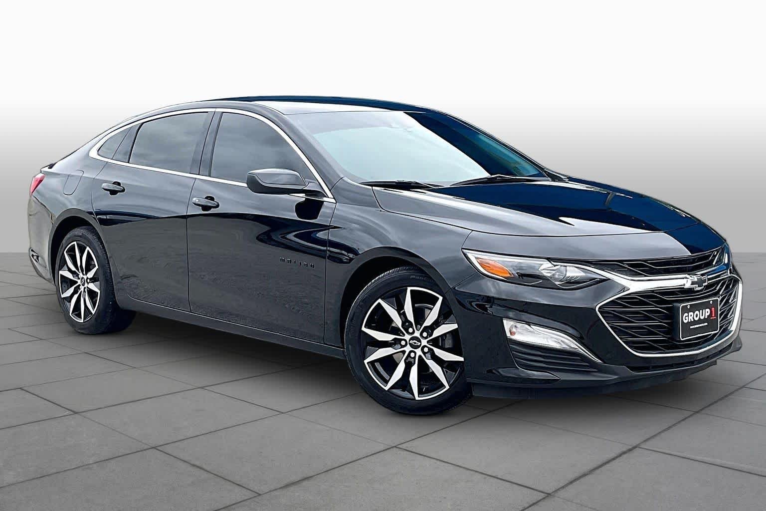 Used 2025 Mosaic Black Metallic Chevrolet RS image 3