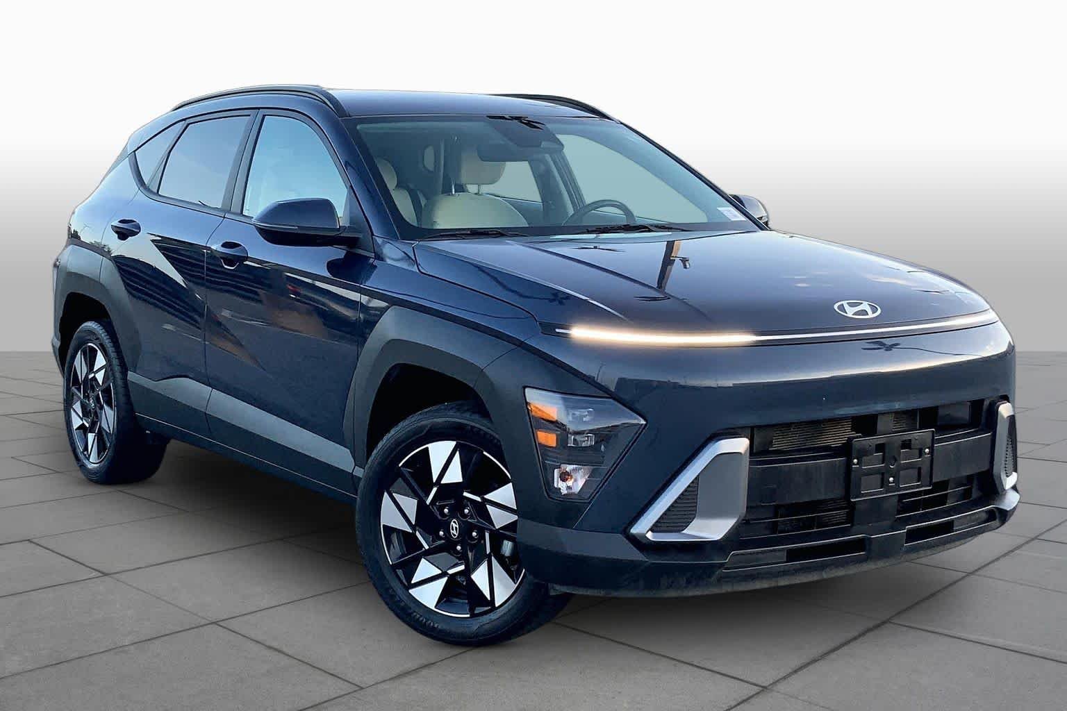 Used 2024 Denim Blue Pearl Hyundai SEL image 3