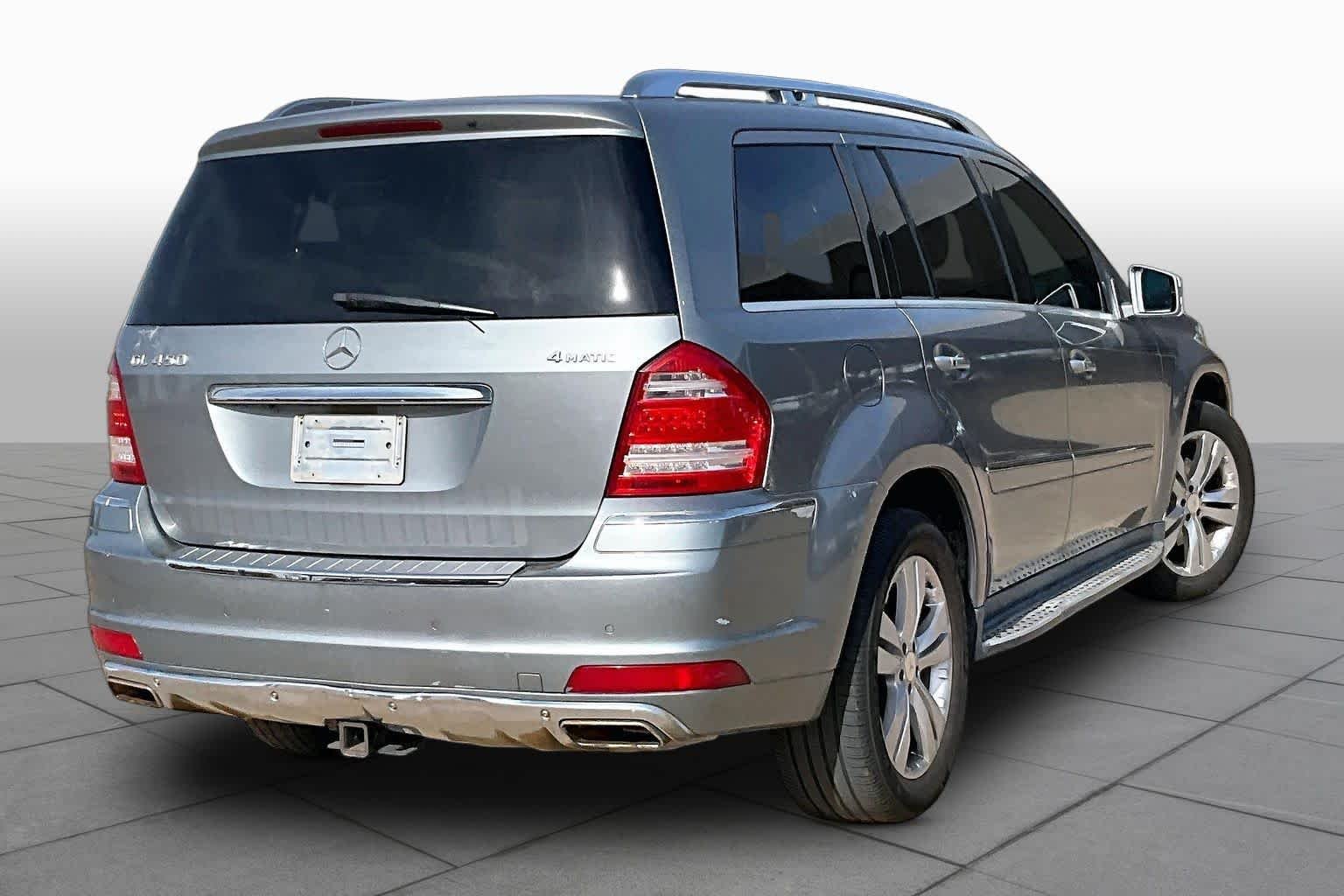 Used 2011 Iridium Silver Metallic Mercedes-Benz GL 450 image 12