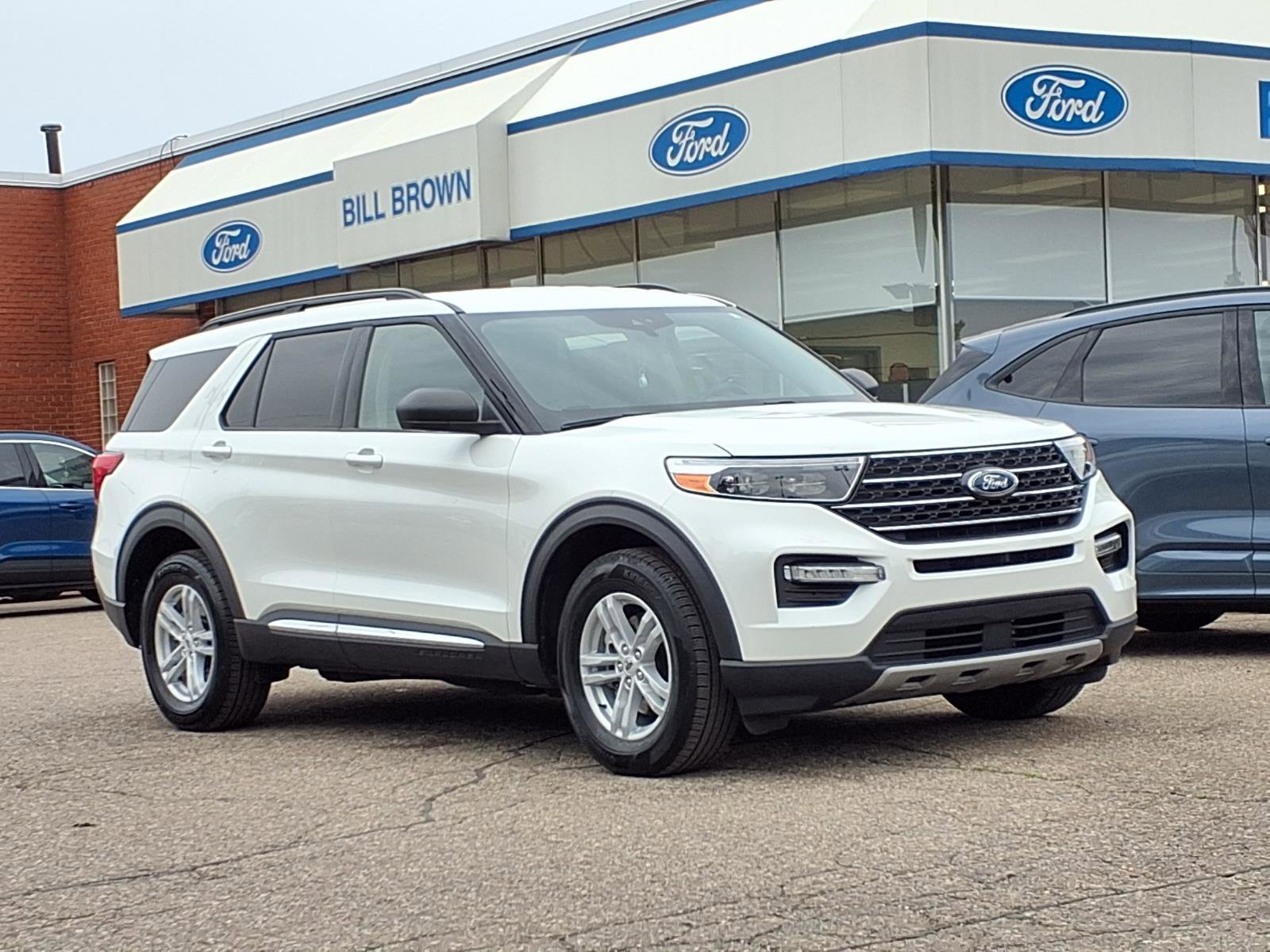 2024 Ford Explorer XLT 4WD's photo