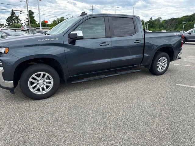 Used 2020 Shadow Gray Metallic Chevrolet LT image 10