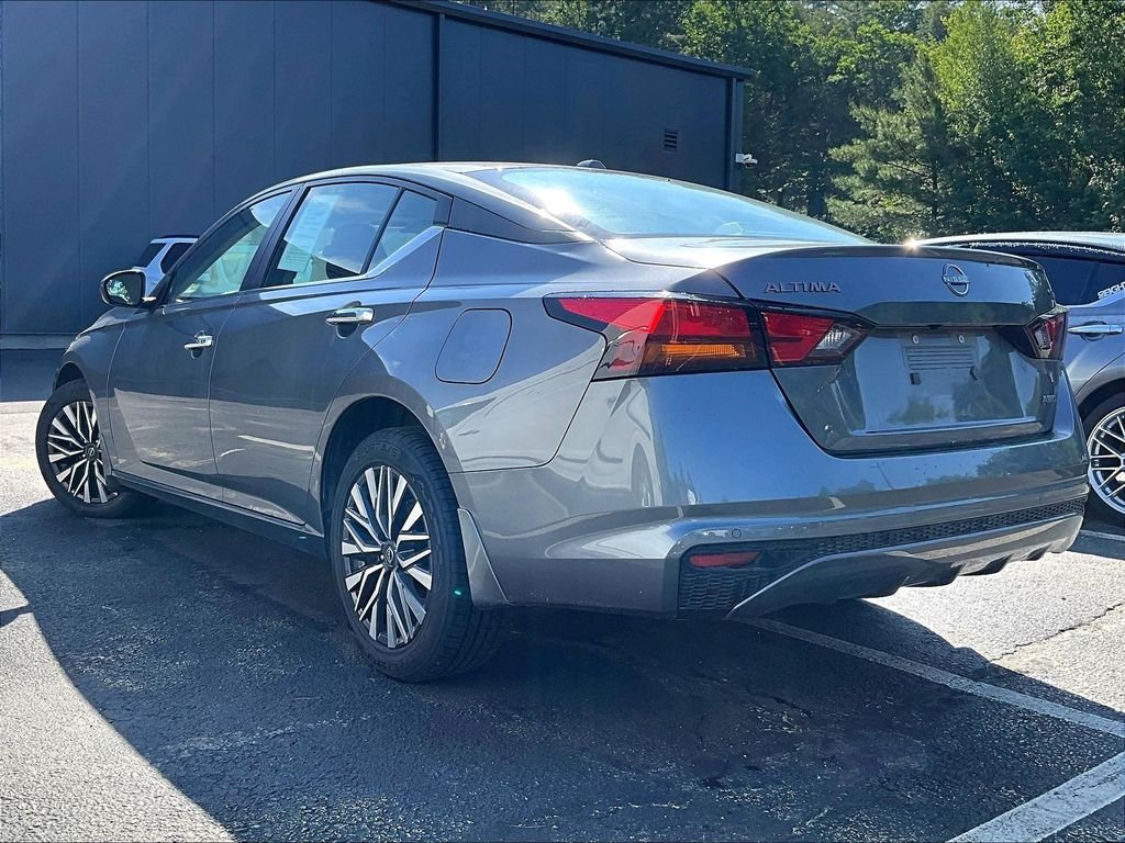 Used 2024 Gray Nissan 2.5 SV image 6