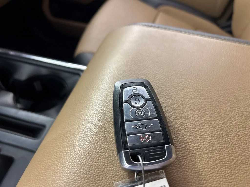 Used 2022 Black Ford Lariat image 19