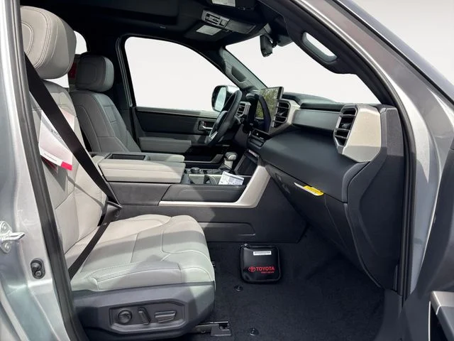 2026 Toyota Tundra Limited - Photo 15