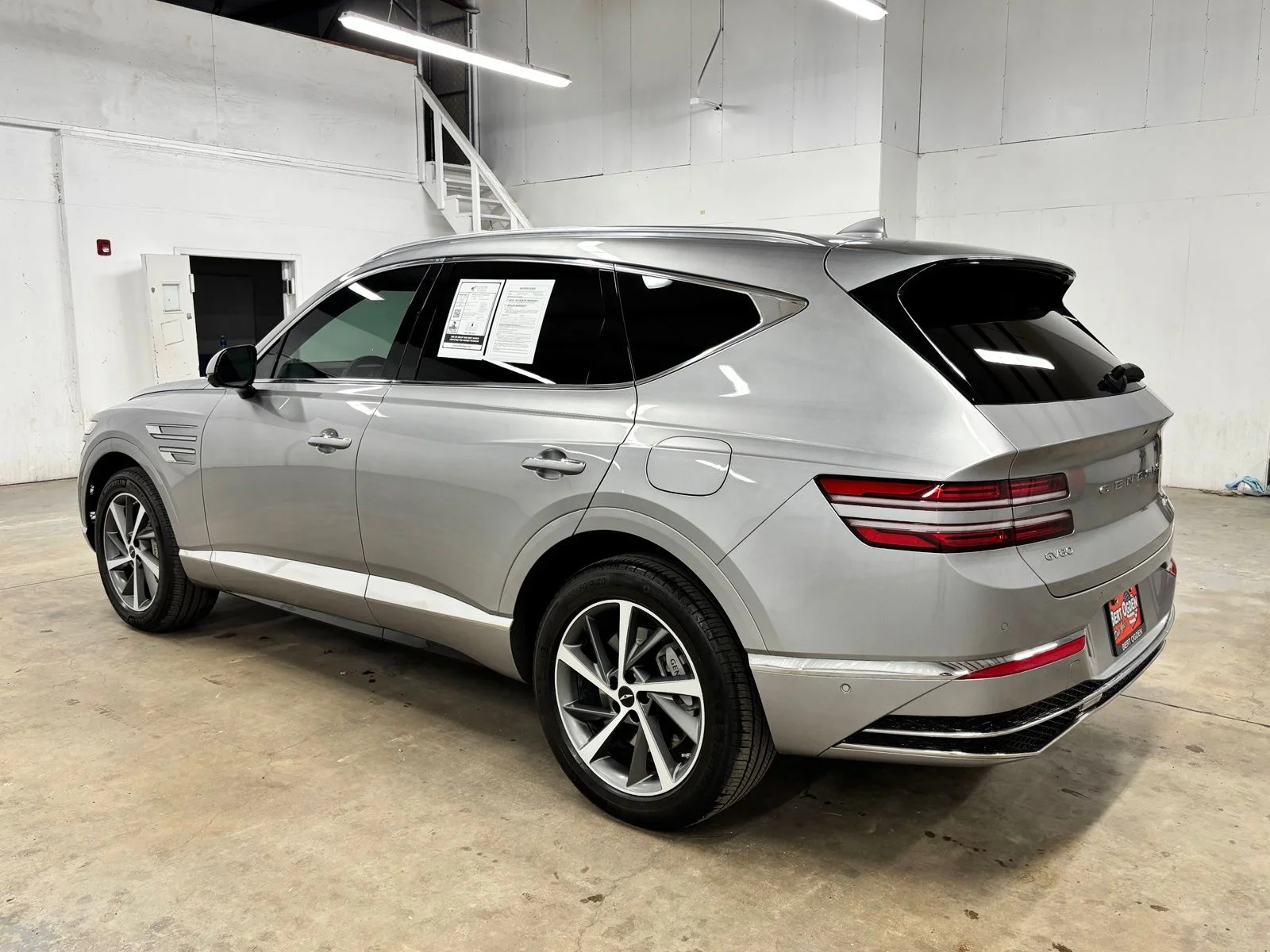 Used 2025 Silver Genesis 3.5T Advanced image 5
