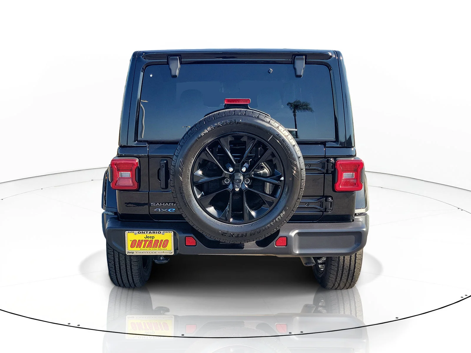 Certified Used 2025 Black Jeep Sahara 4xe image 4
