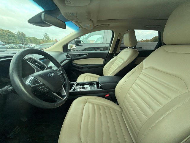 Used 2020 White Ford SEL image 7