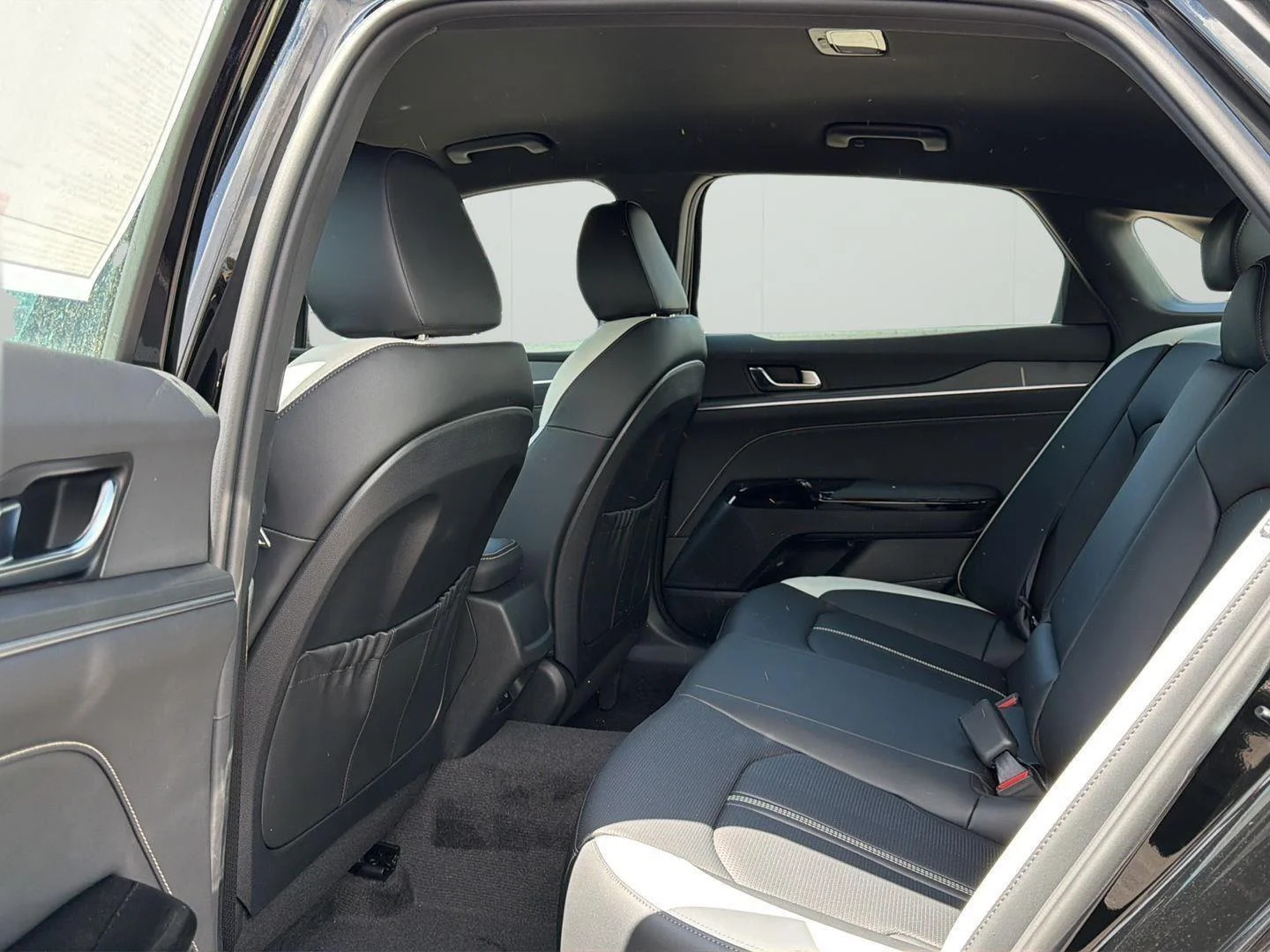 New 2026 Aurora Black Pearl Kia GT-Line image 9