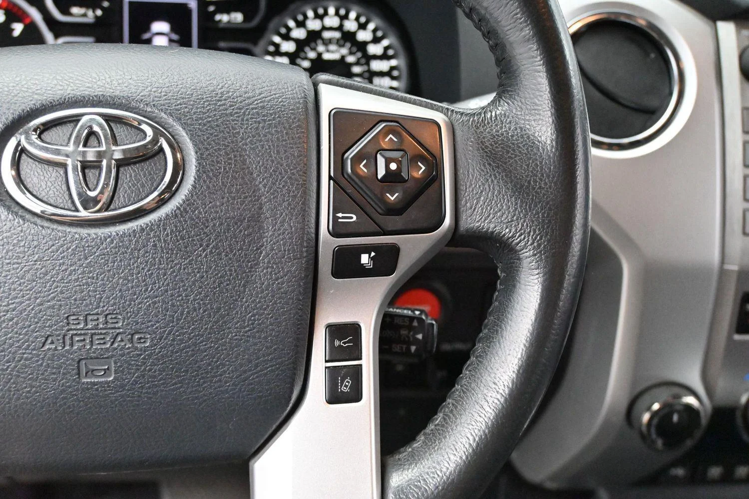 Used 2020 Magnetic Gray Metallic Toyota SR5 image 16