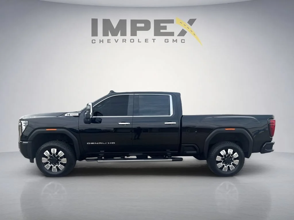 Used 2025 Onyx Black GMC Denali image 2